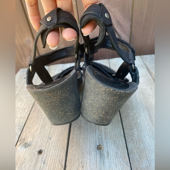 Teva Ysidro Black Leather Universal Wedge Sandals with Velcro Straps Women’s 8 - Picture 6 of 10